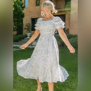 IVY CITY - Valencia Dress in Sage 1X